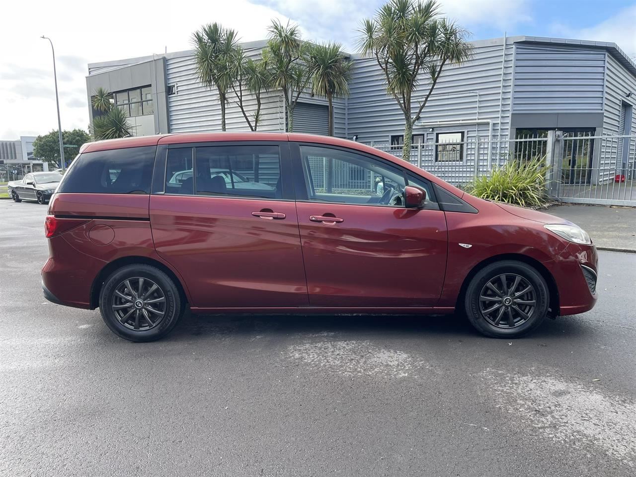 Vehicle image 4