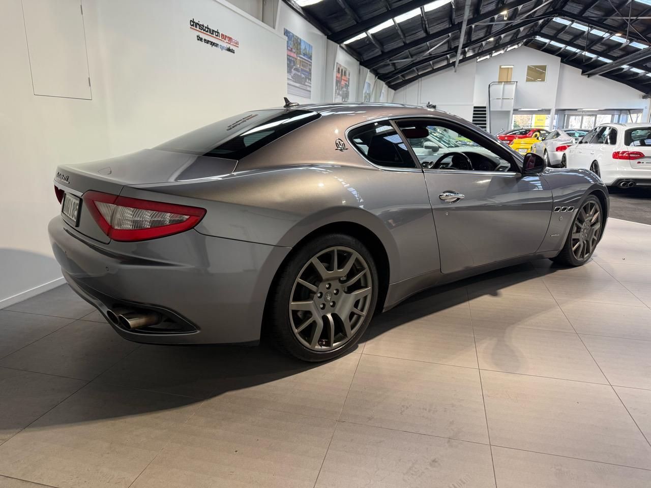 Vehicle image 5