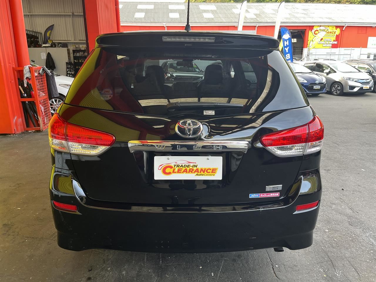 Vehicle image 5