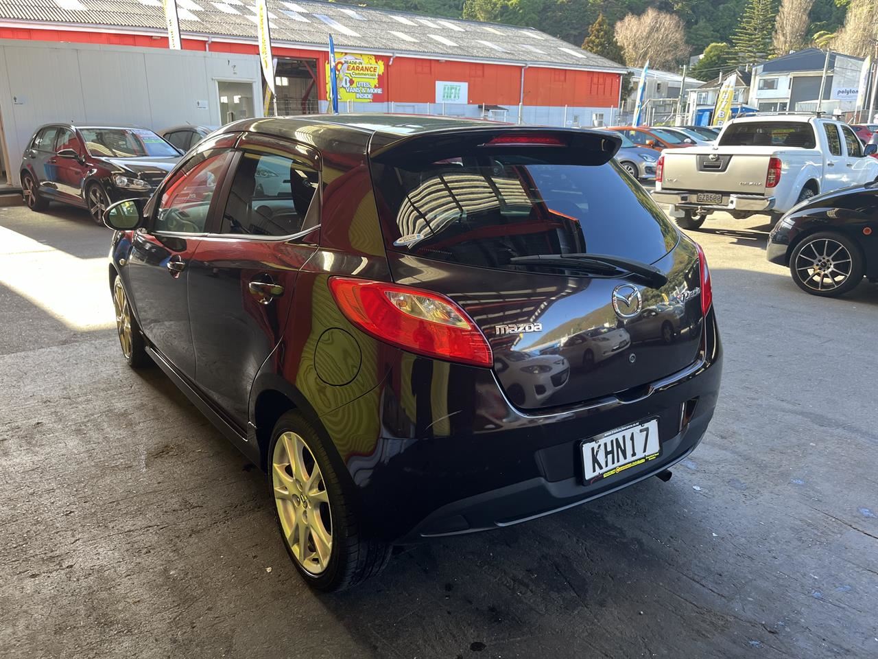 Vehicle image 4