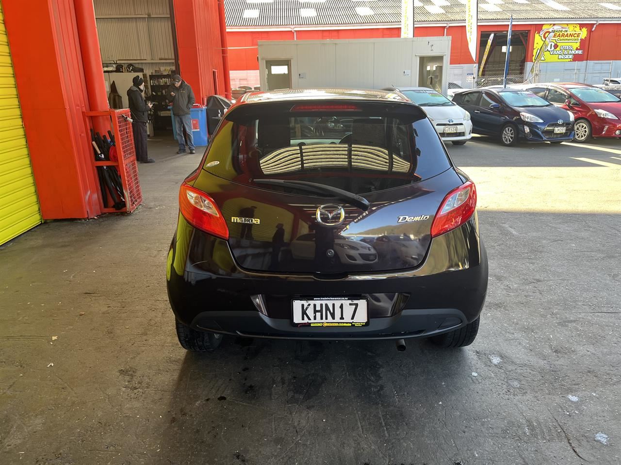 Vehicle image 5