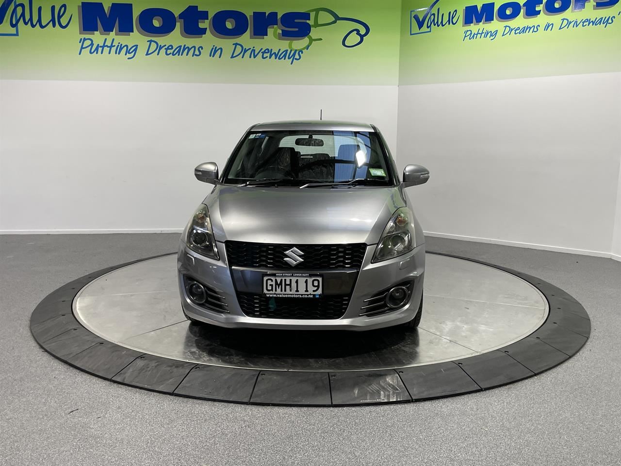 Vehicle image 3