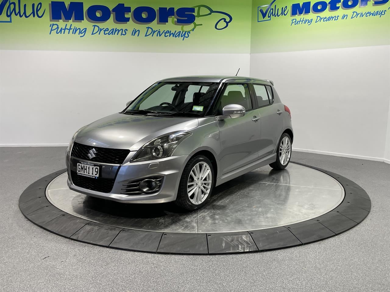 Vehicle image 4