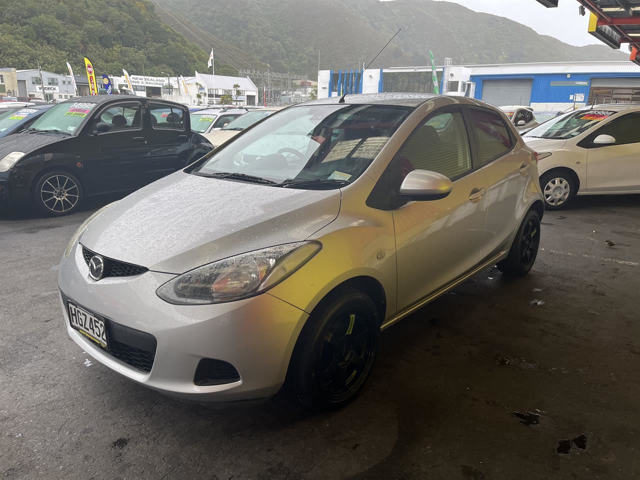 Vehicle image 3