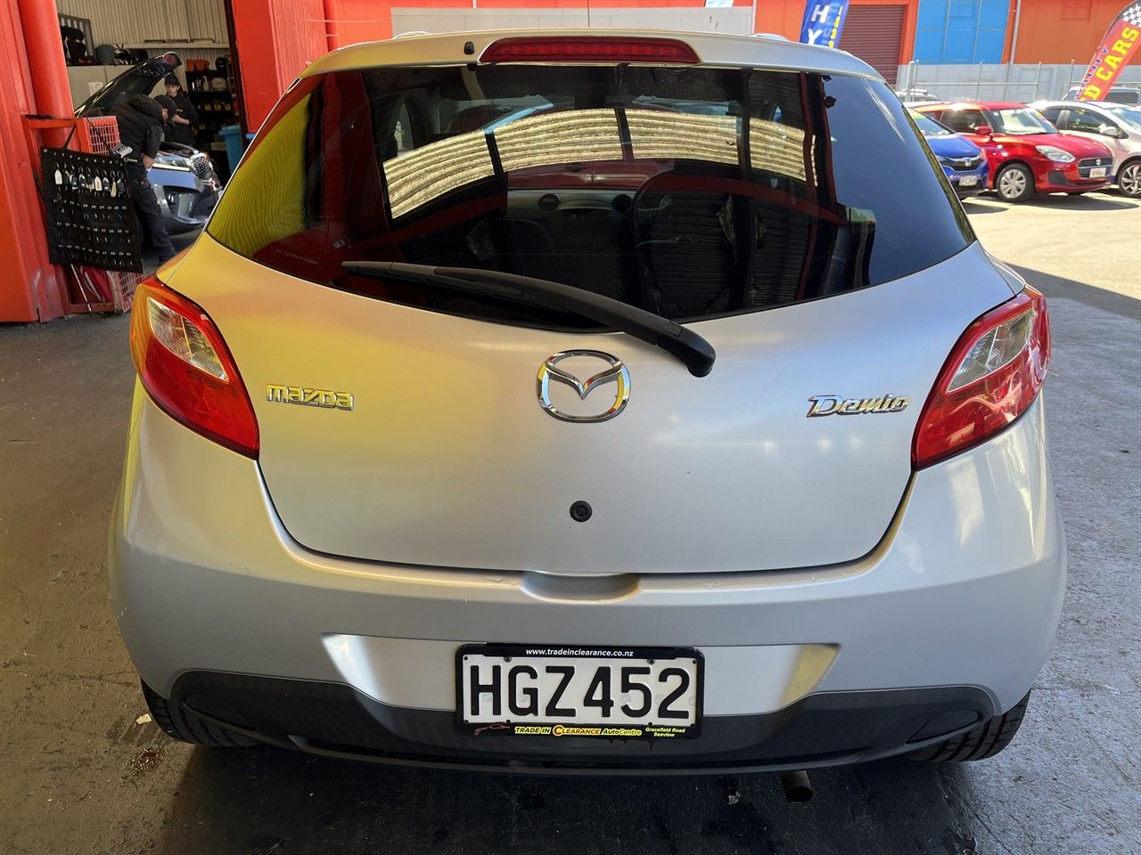 Vehicle image 5