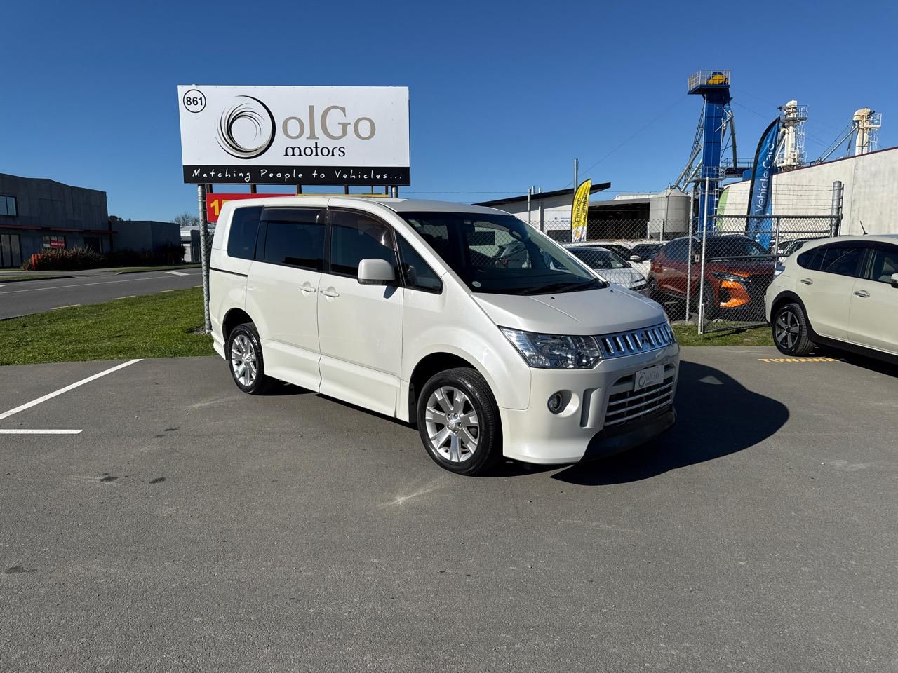 Vehicle image 1
