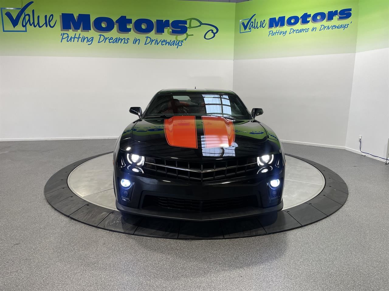 Vehicle image 3
