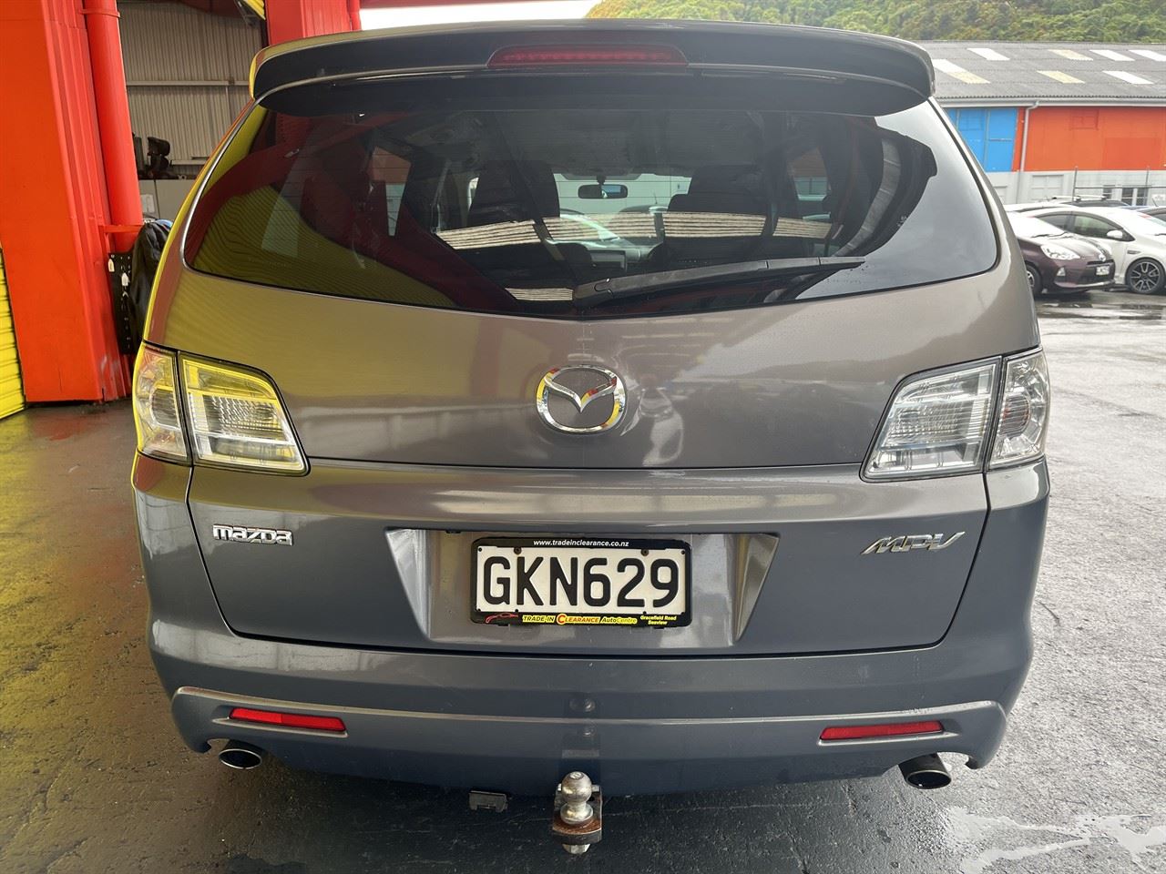 Vehicle image 5