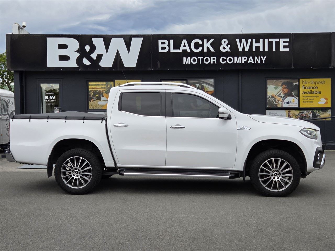 Vehicle image 2