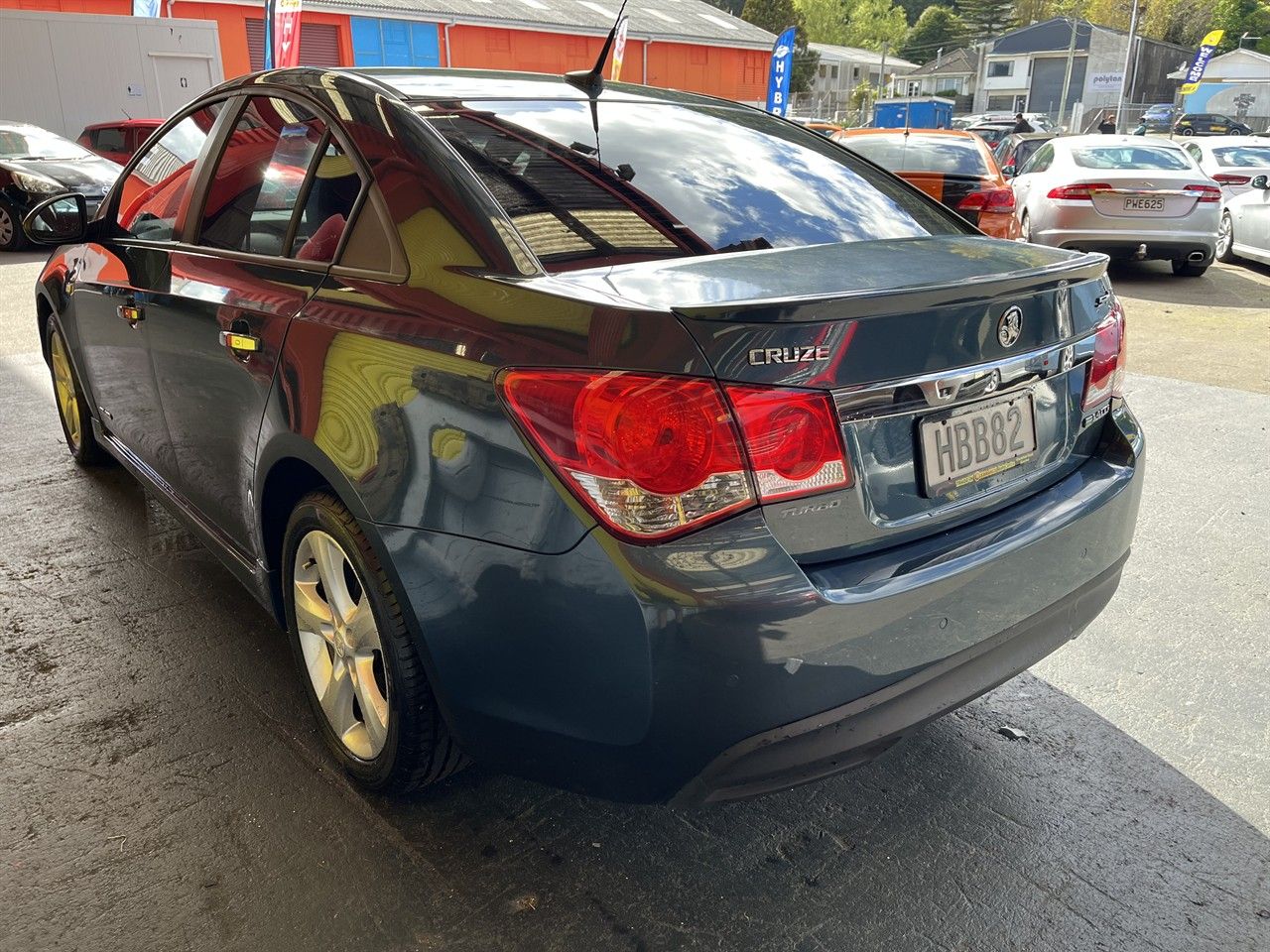 Vehicle image 4