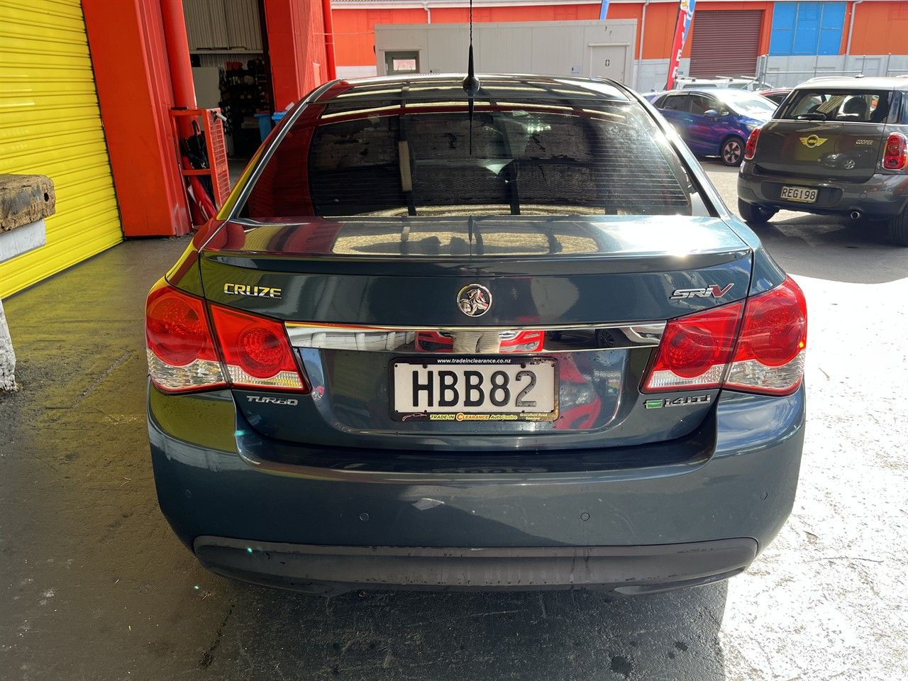 Vehicle image 5