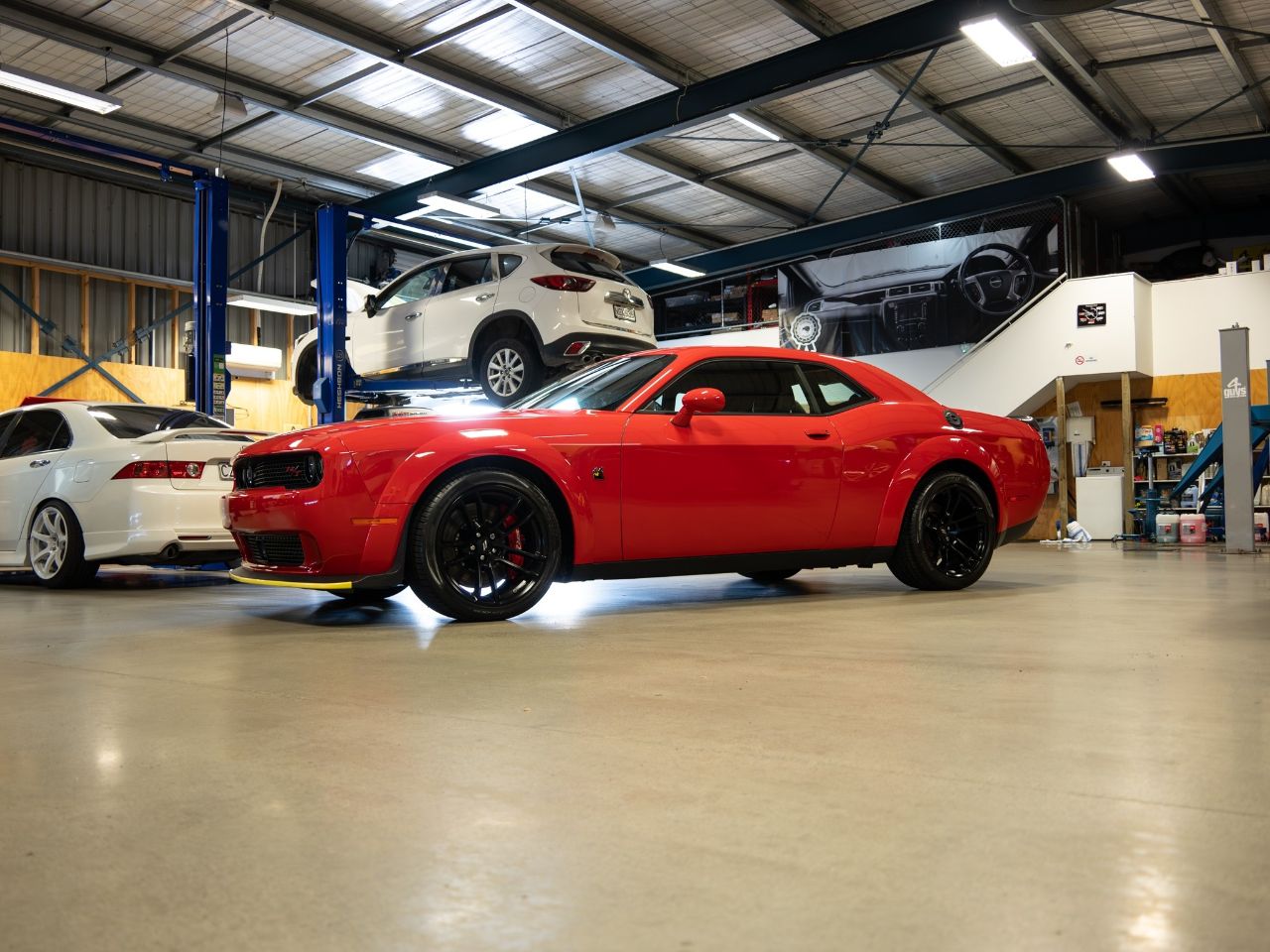 Vehicle image 5