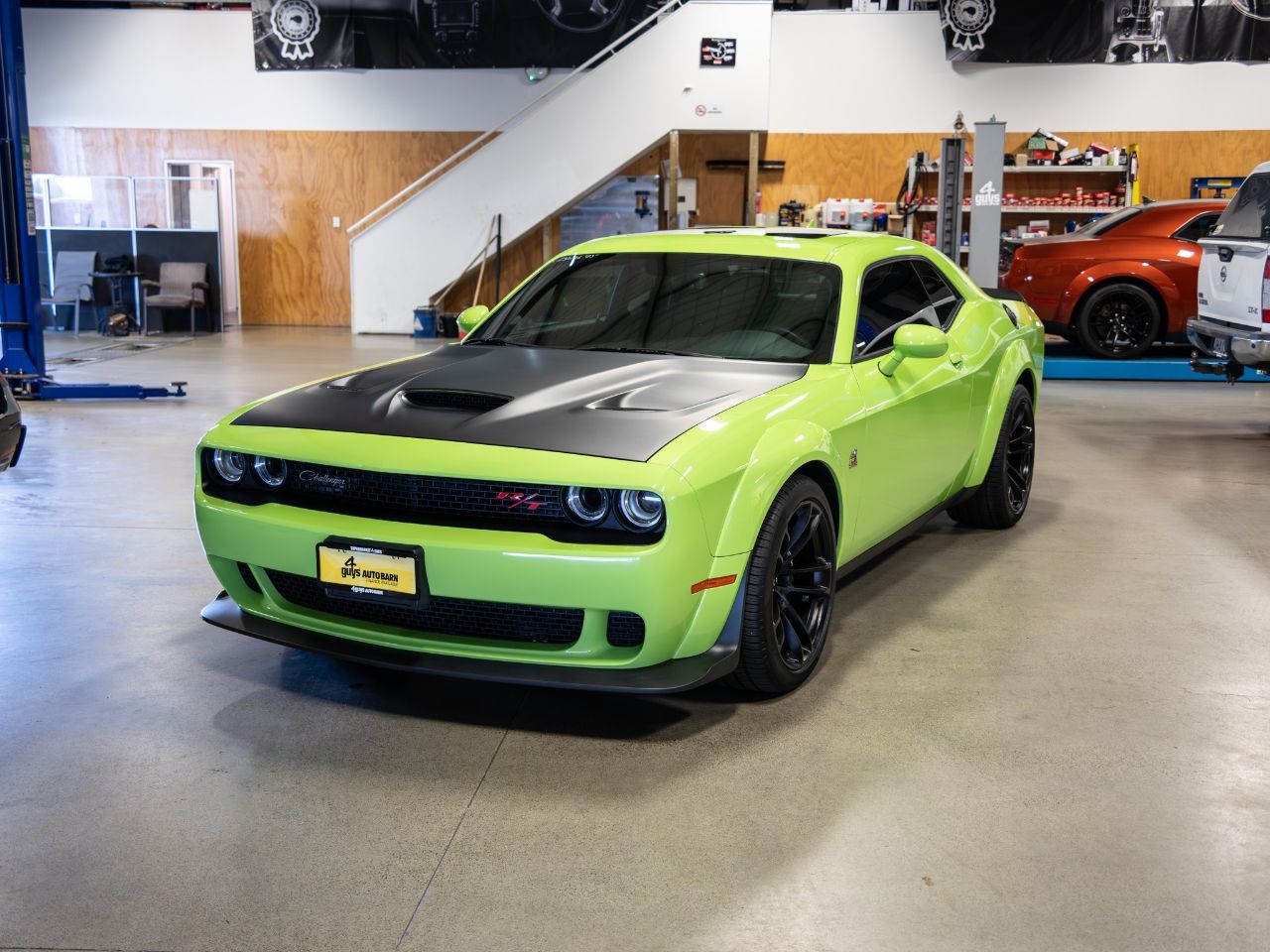Vehicle image 5