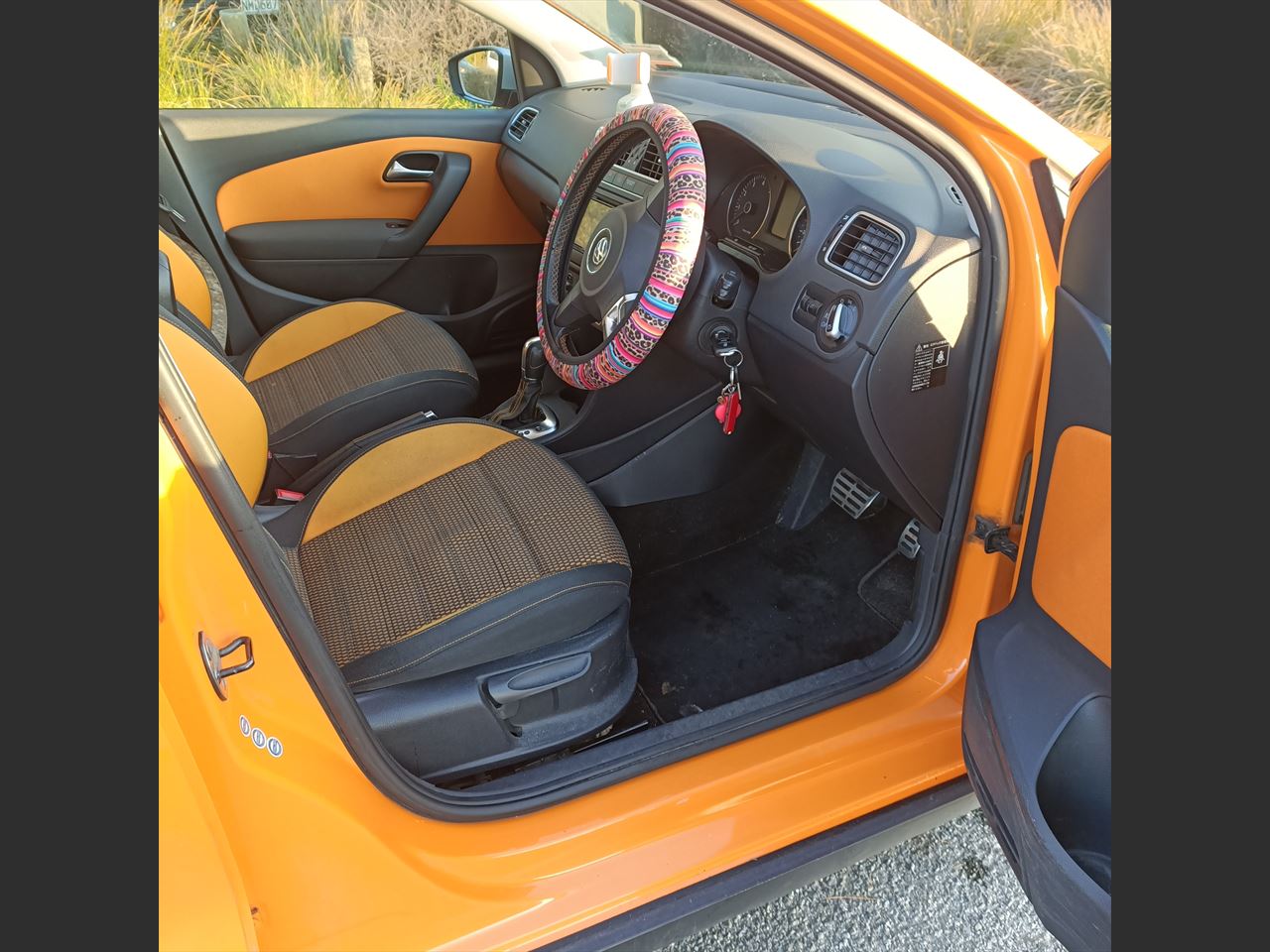Vehicle image 4