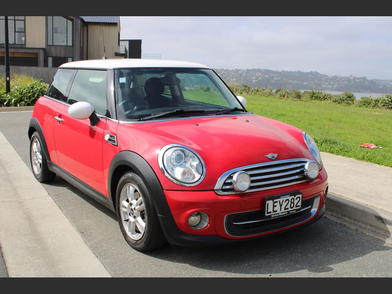 Vehicle image 1