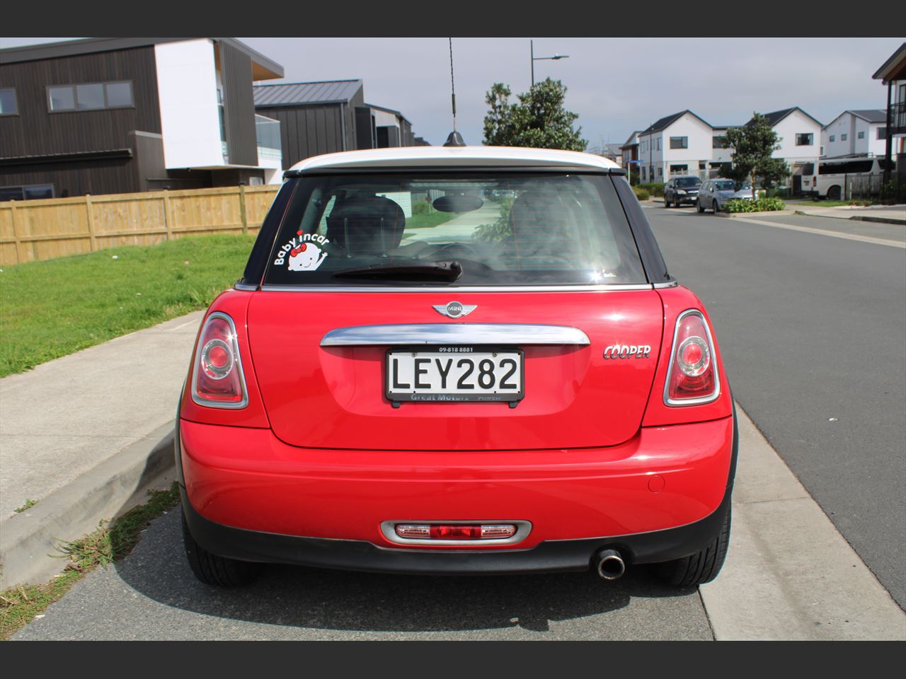 Vehicle image 3