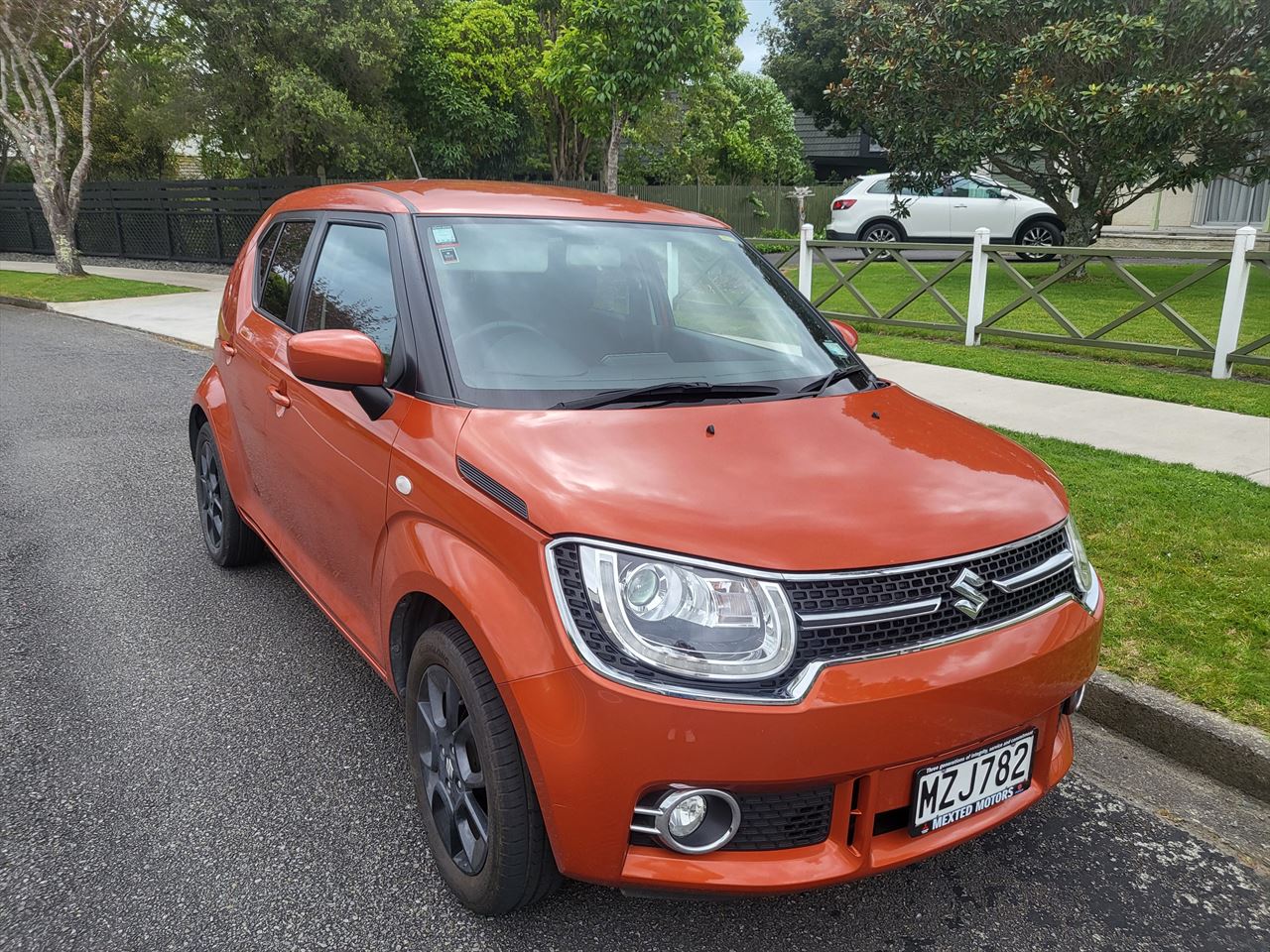 Vehicle image 2