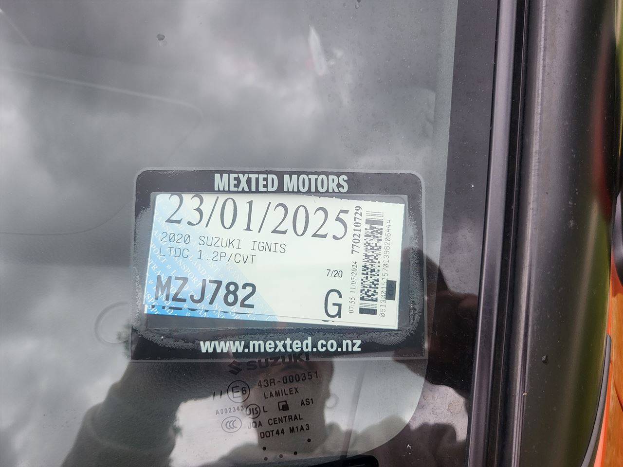 Vehicle image 5
