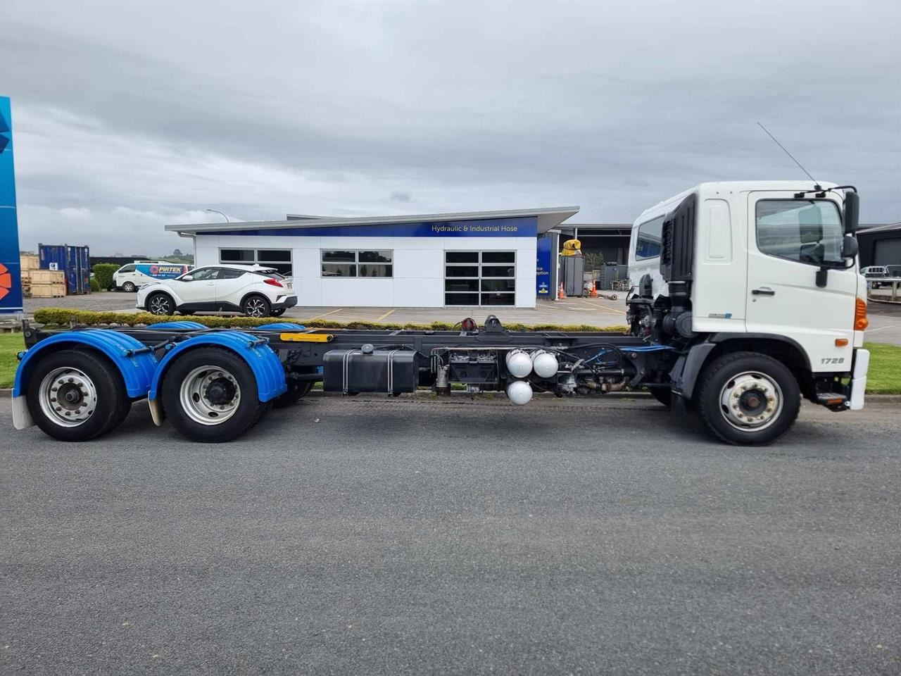 Vehicle image 2