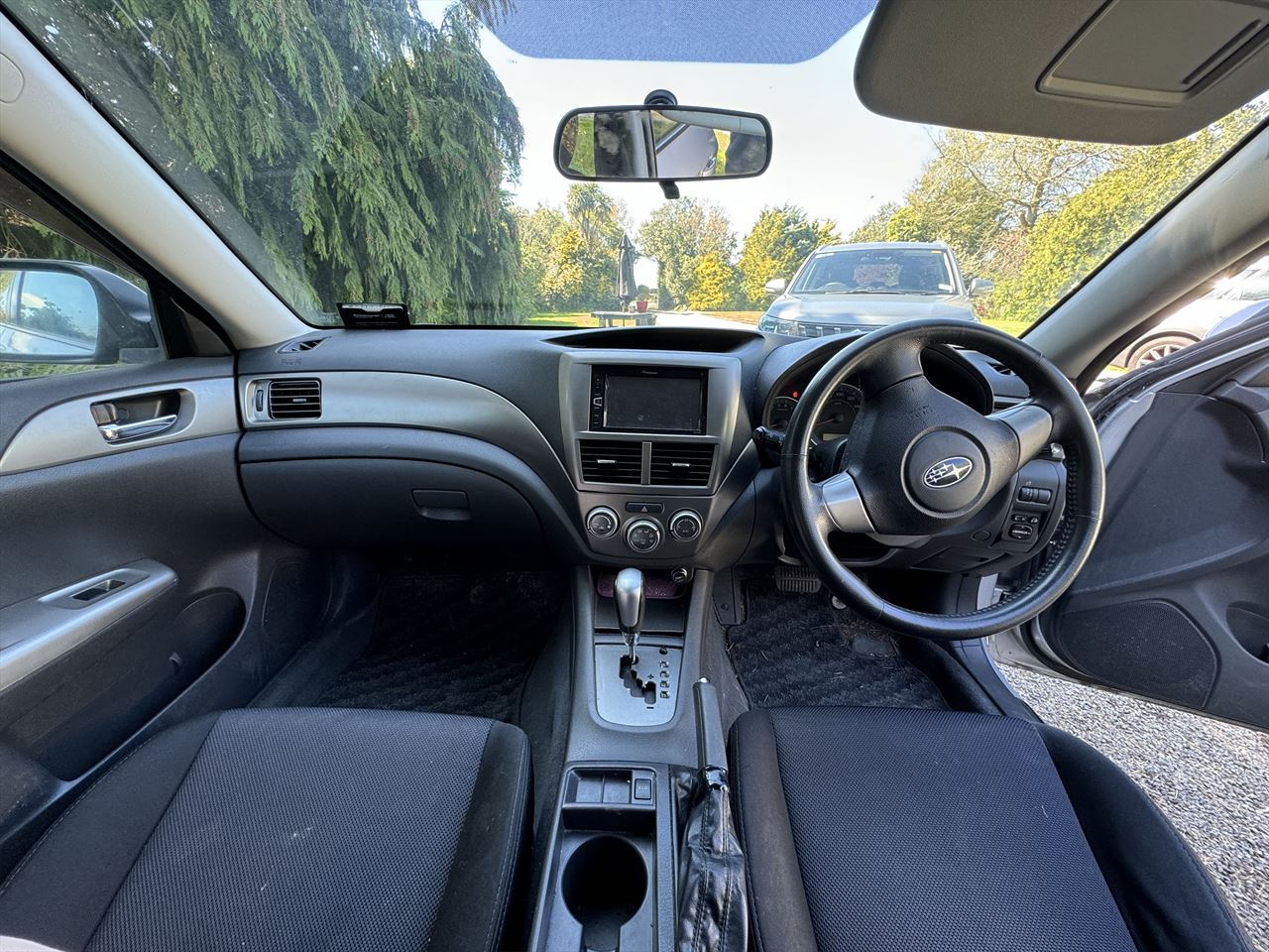 Vehicle image 4