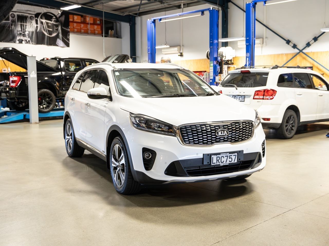 Vehicle image 3