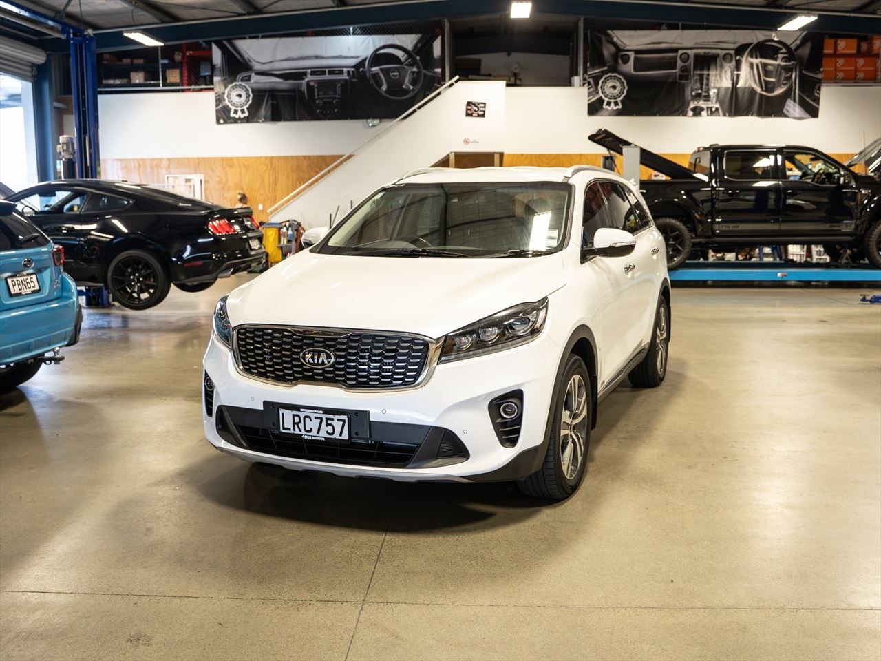 Vehicle image 5