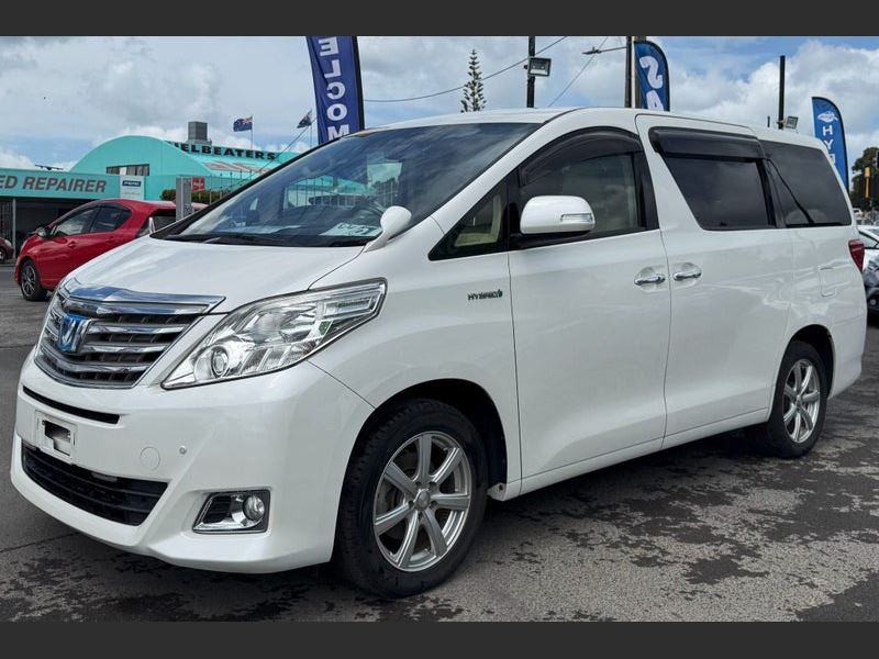 Vehicle image 4