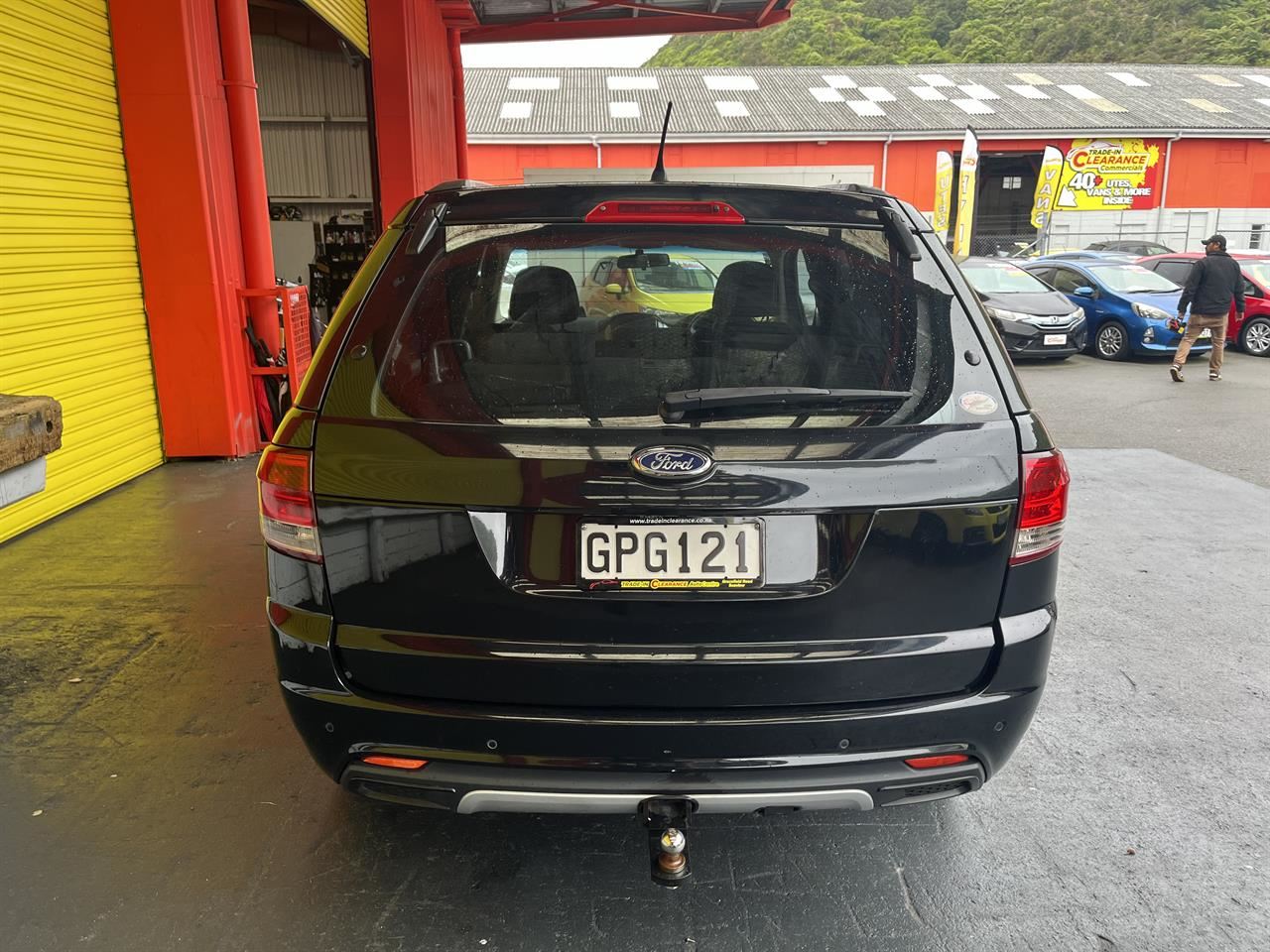 Vehicle image 5