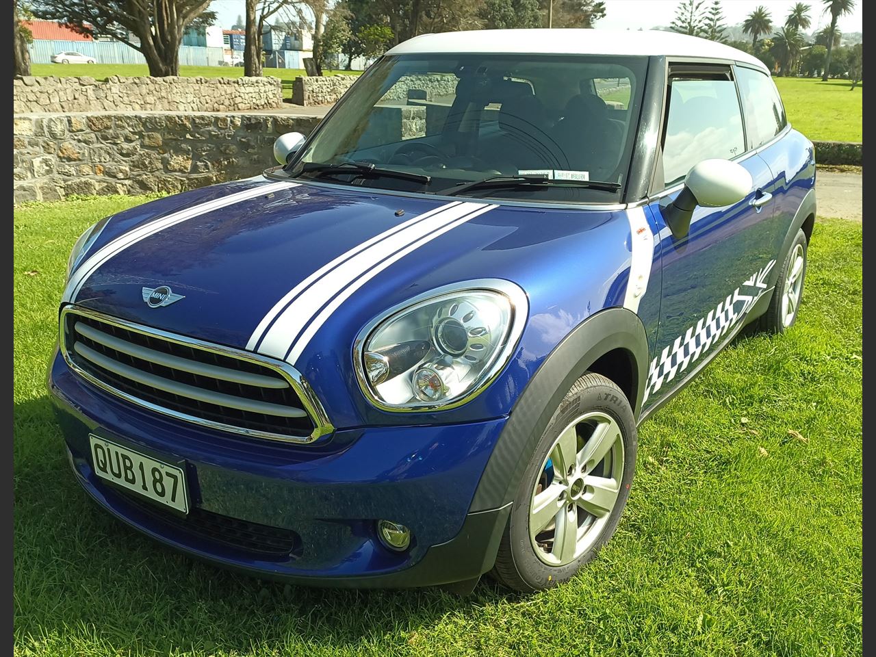 Vehicle image 1