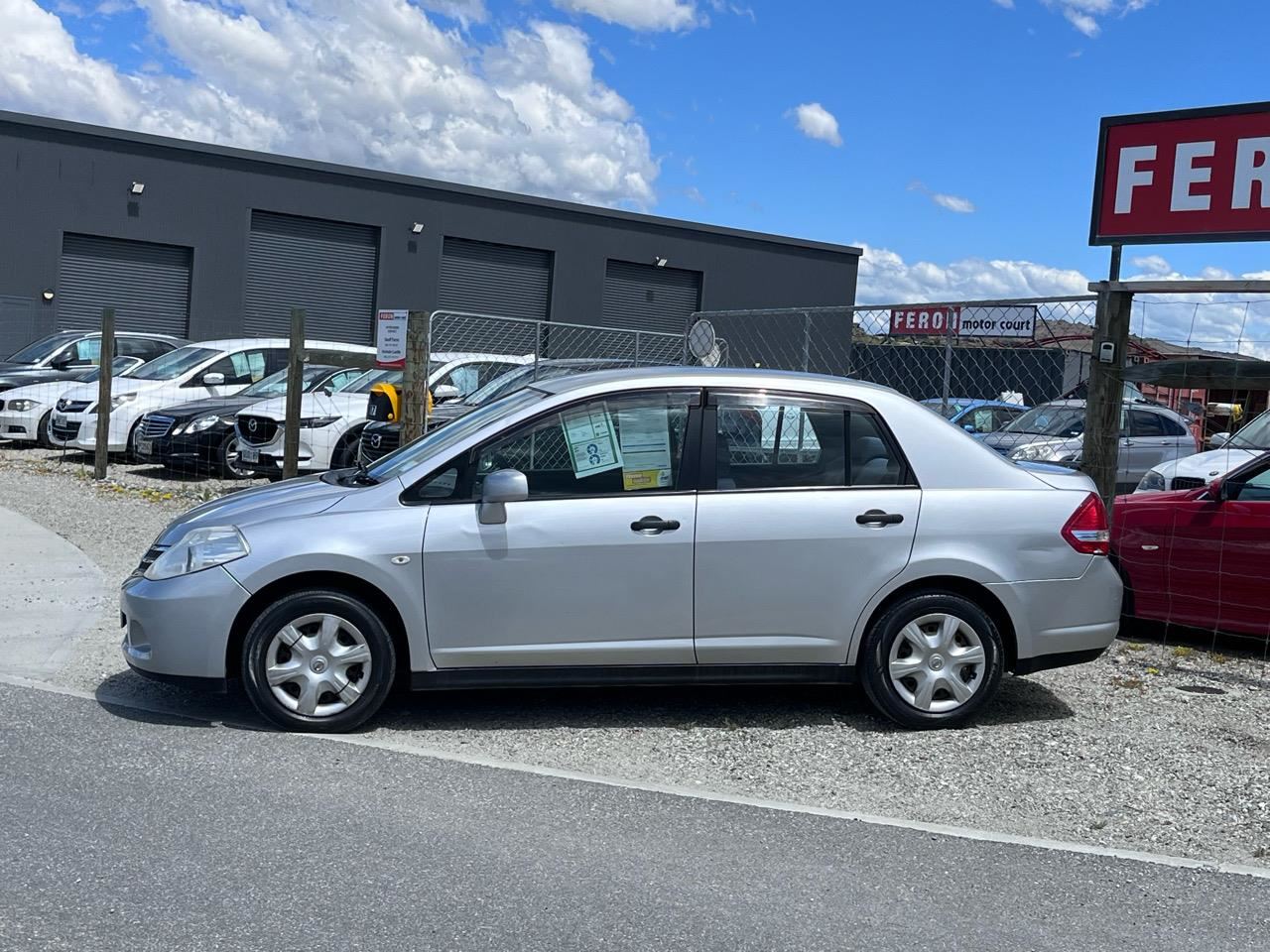 Vehicle image 5
