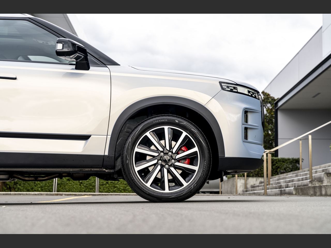 Vehicle image 2