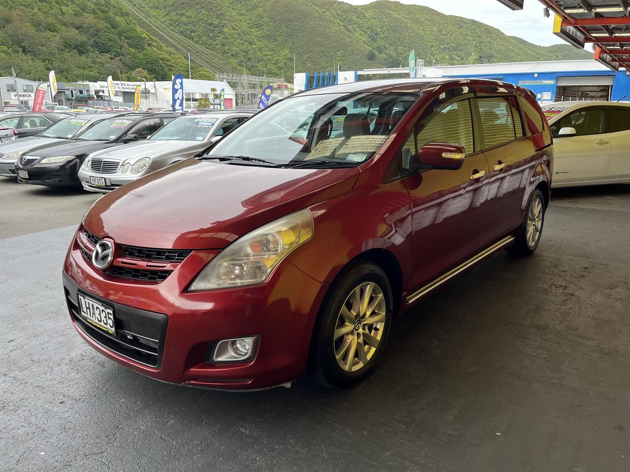 Vehicle image 3