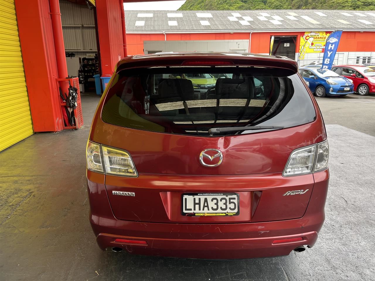 Vehicle image 5
