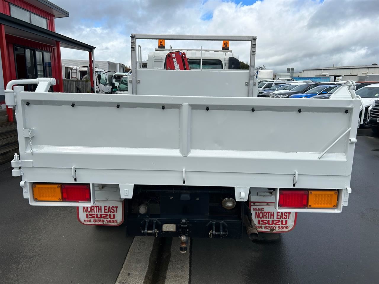 Vehicle image 4