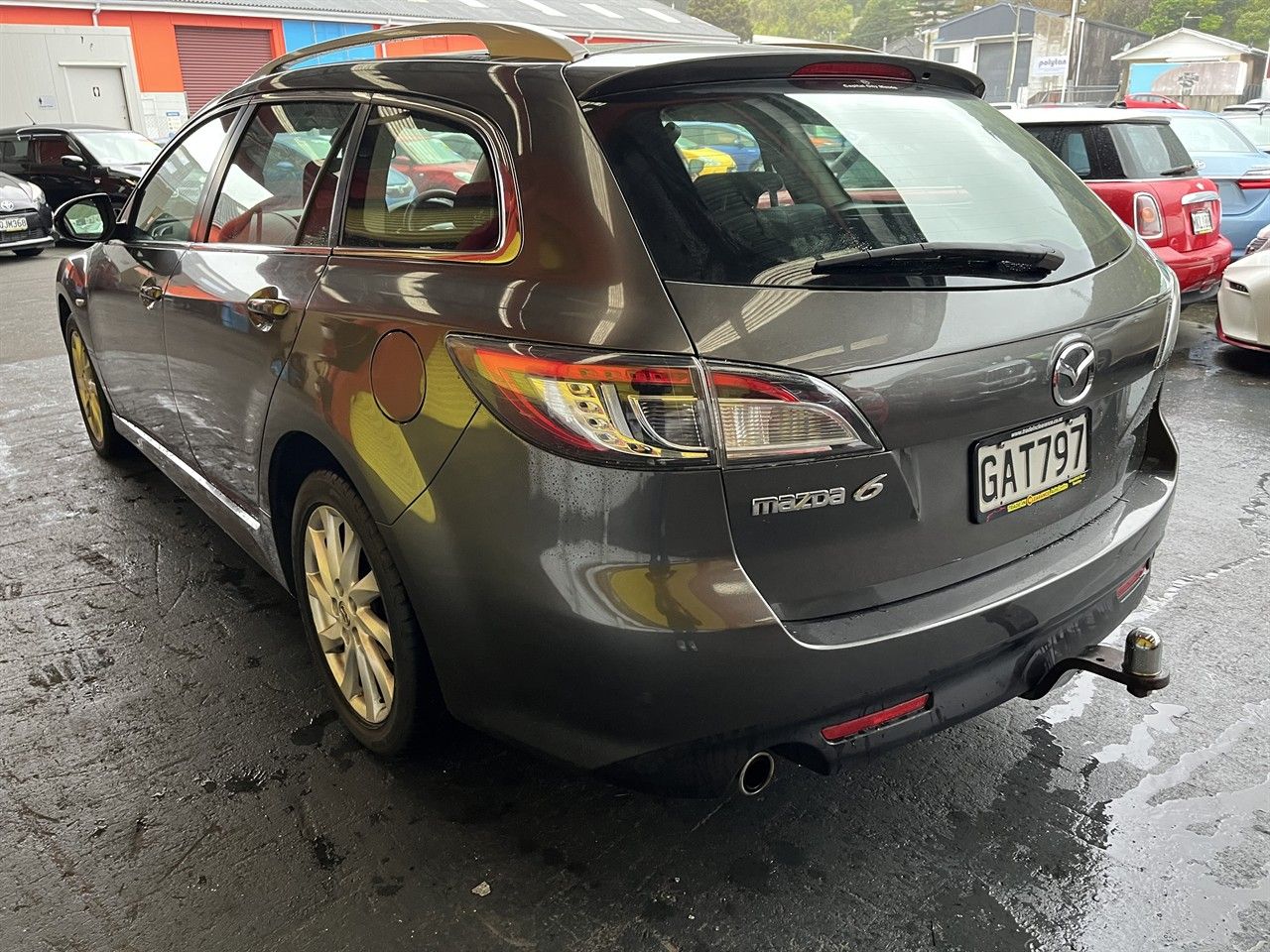 Vehicle image 4