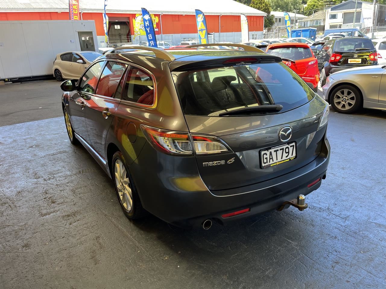 Vehicle image 5