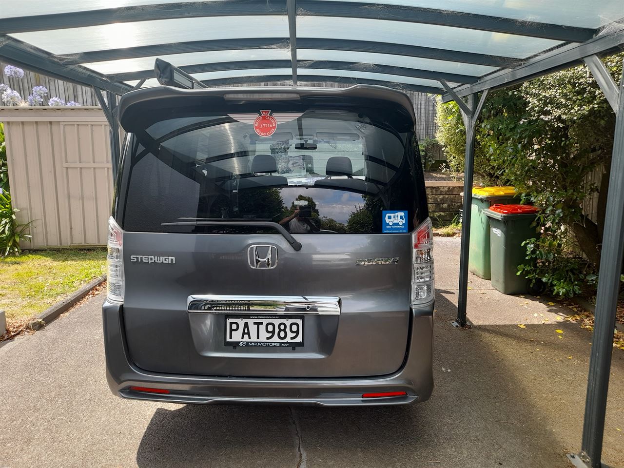 Vehicle image 3