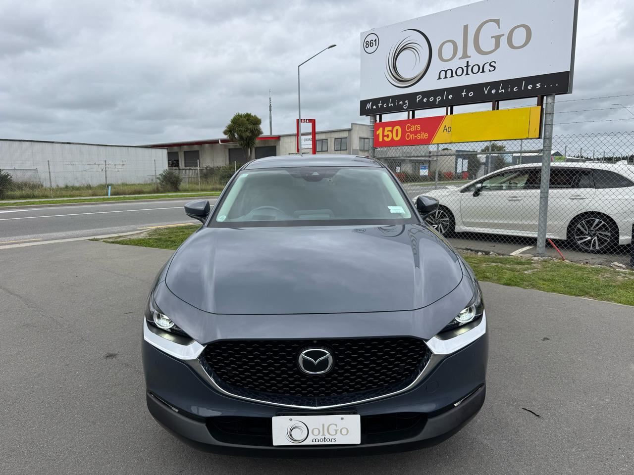 Vehicle image 3