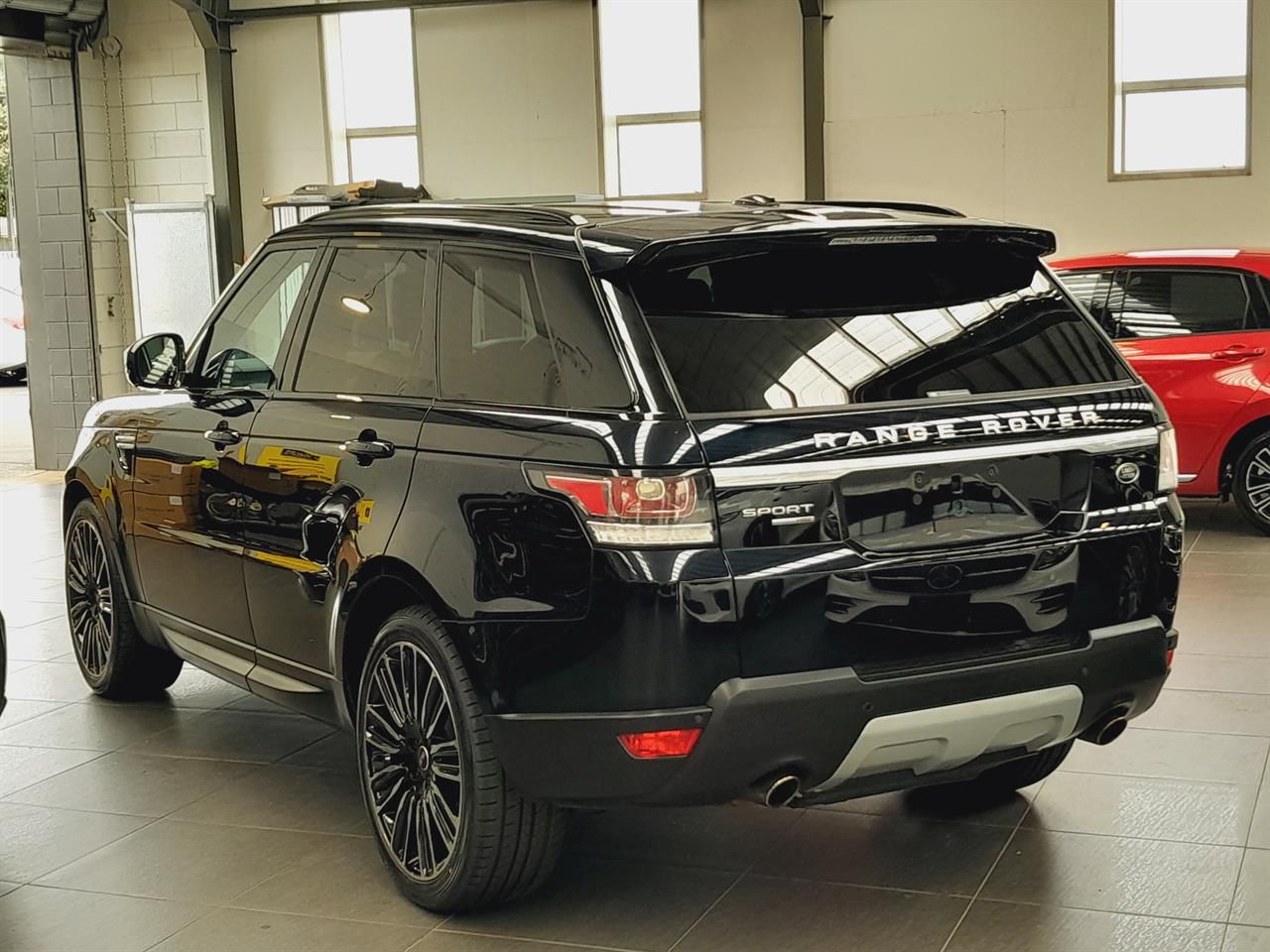 Vehicle image 5
