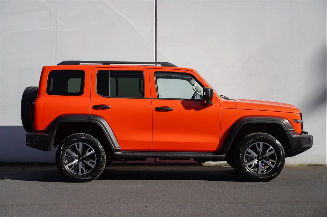 Vehicle image 3