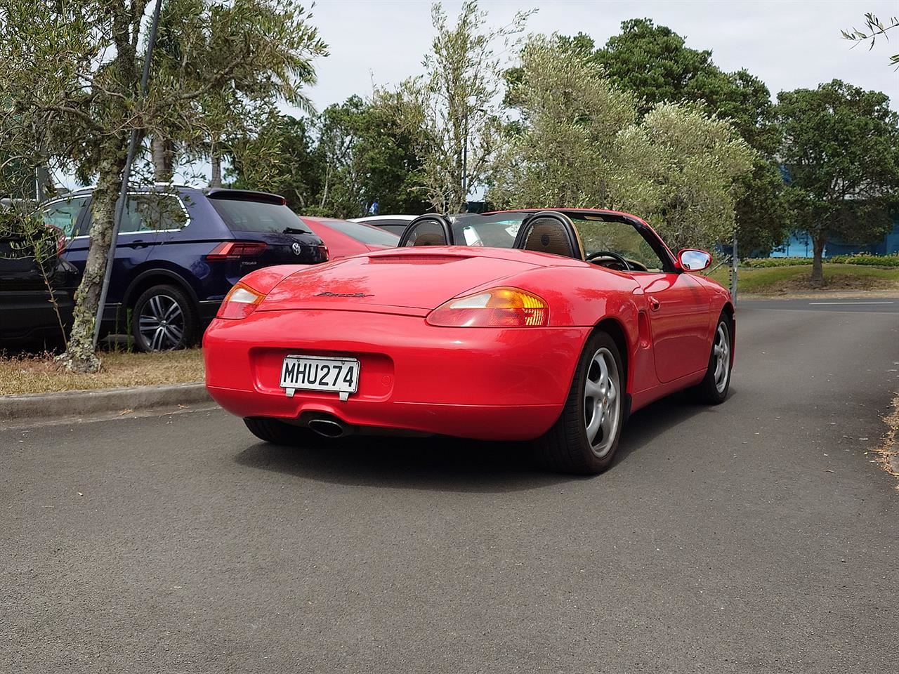 Vehicle image 5