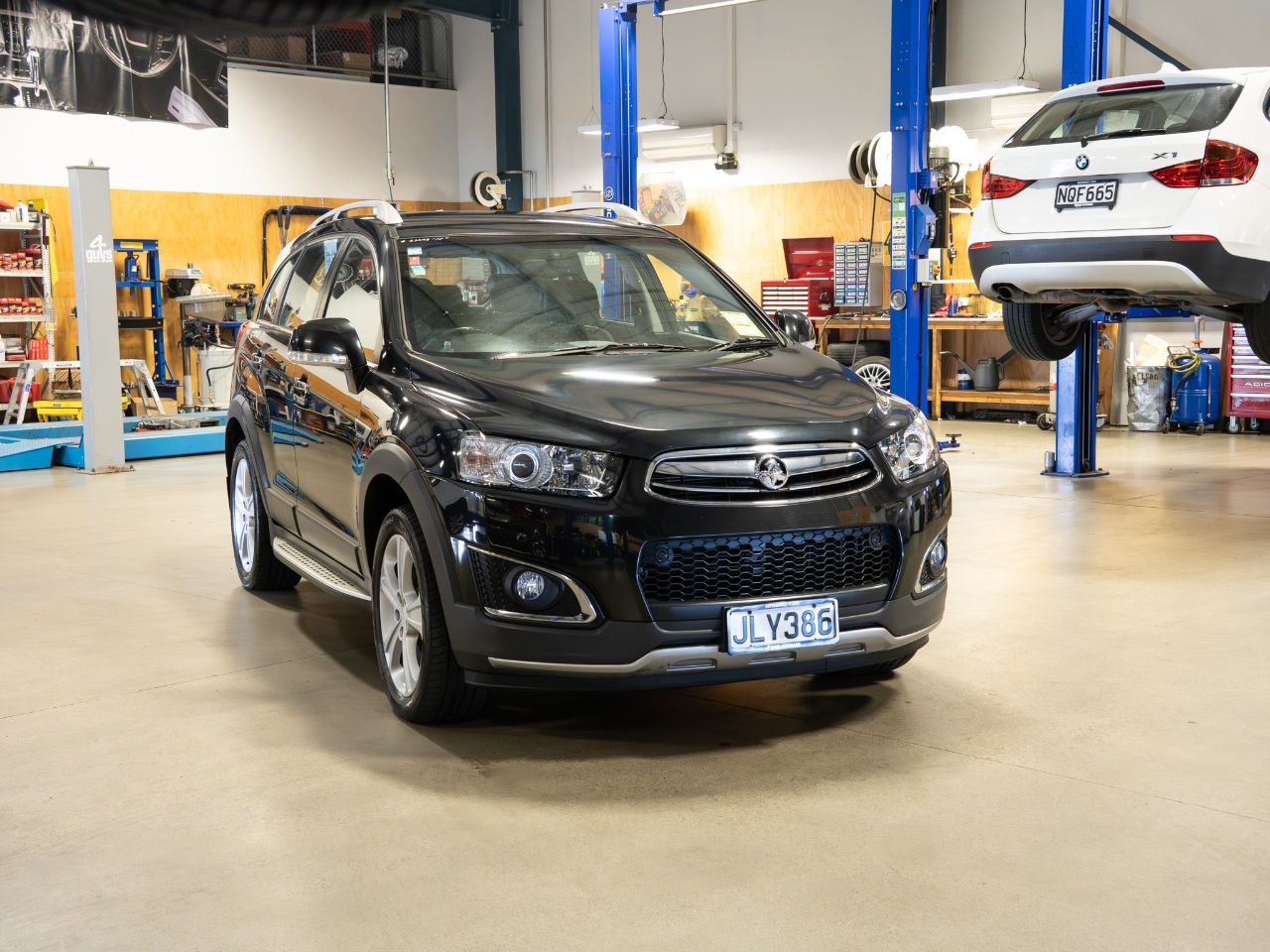 Vehicle image 4