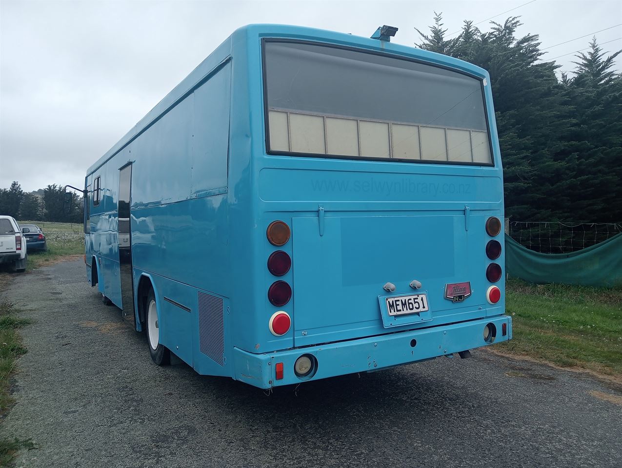 Vehicle image 5