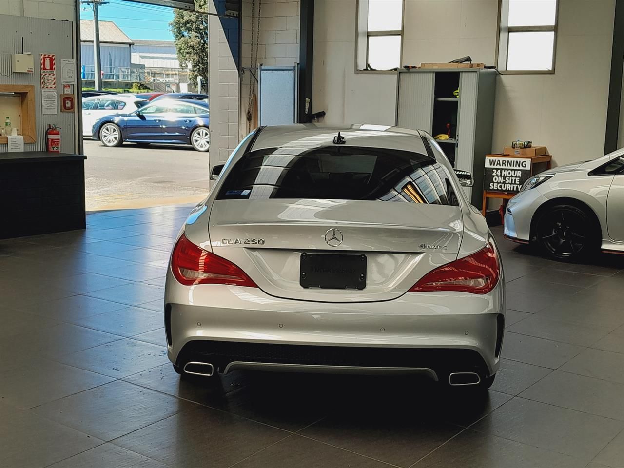 Vehicle image 5